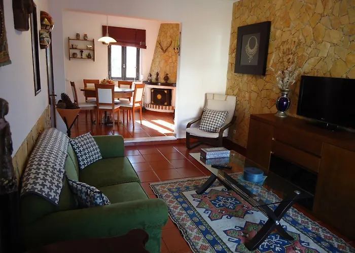 Casa Cezarina Lagoa D'albufeira-sesimbra 펜션 *