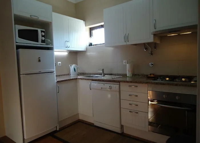 Casa Cezarina Lagoa D'albufeira-sesimbra * Lagoa de Albufeira